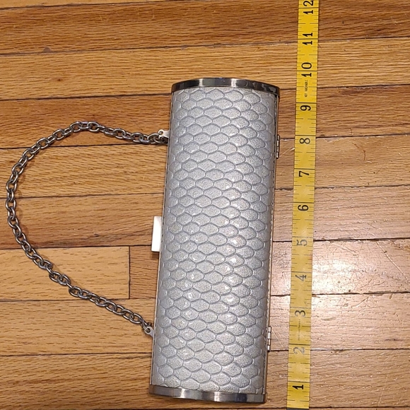 Kenneth Cole Unlisted blue clutch - Picture 2 of 3